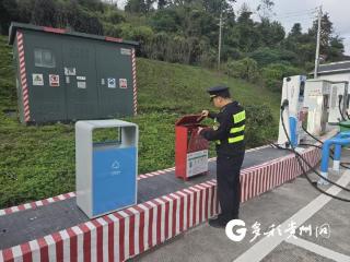 贵州省交通执法九支队二大队多举措开展“消防安全月”活动