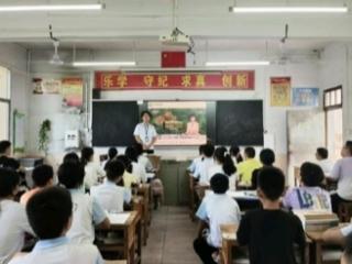湖南临湘：“志愿红”绘就民生“暖底色”
