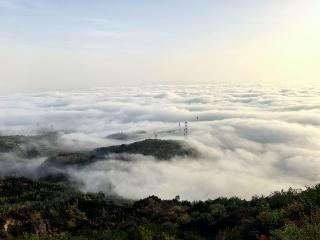 立冬雨过现云海 西山之巅观“仙境”