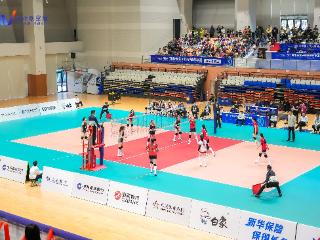 吹蜡烛、吃蛋糕 为河南女排打call……这场比赛很有爱！