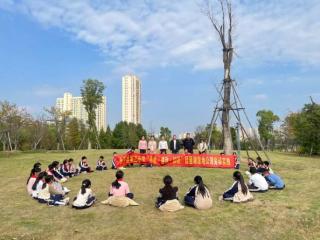 余干县第三小学开展“寻秋·遇秋·知秋”劳动实践活动