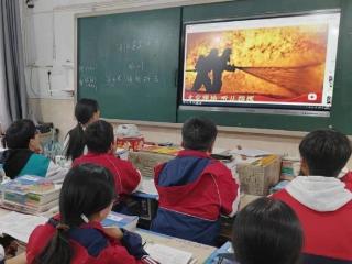 玉山县双明初中开展消防演练，筑牢校园安全防线