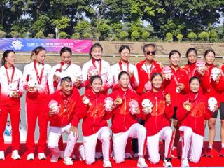 后来居上，一艇当先！河南四姑娘全运会赛艇反超夺首金