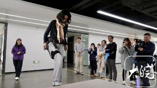 2025网聚美好安徽 | “穿”上它，还能多走一公里！(图1)