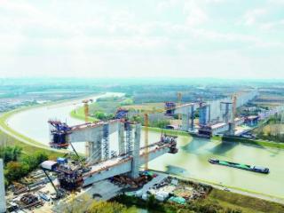 两桥施工忙 竞赛促干劲