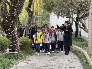 临沂金盾小学开展王羲之故居研学实践活动