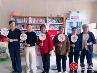 德州天衢新区抬头寺镇开展“一纸扇面 漫绘时光”活动
