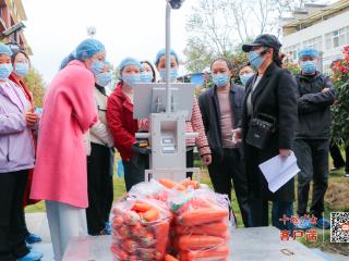 竹山行知学校：透明后厨共护食安 家校助力心理健康