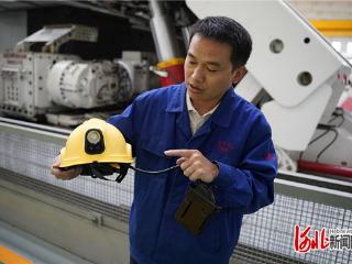 记者走基层｜智能安全帽，让矿工有了AI“卫士”