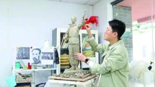 会“塑人”也会“树人” 南审有位“爱捏泥巴”的辅导员