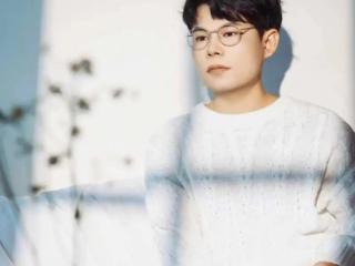 以真情破局 以匠心立艺——解析Z世代原创歌手乐天俞的音乐创作密码