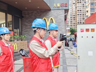 国网长泰区供电公司：护航美食文化节，“电”亮人间烟火气