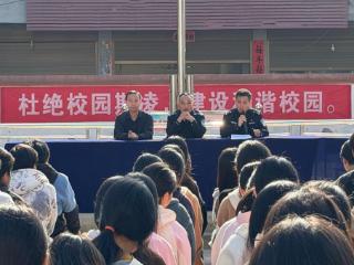 余干县古埠派出所为黄岗初中学子筑牢安全防线