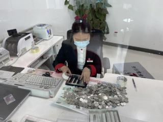 中信银行济南分行“小硬币”传递“大温暖”