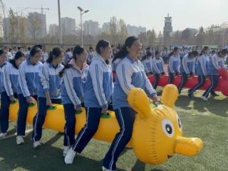 济南市莱芜第一中学：旱地龙舟竞渡时 青春逐梦正当时