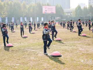 泼洒阳光韵动！“波速球律动”赋能阳光课间新样态