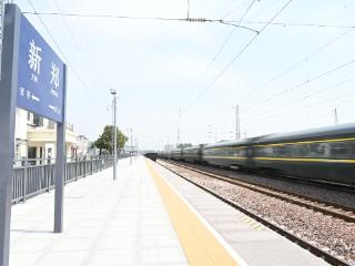 11月21日起，新郑站增开3趟普速客车