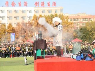 河北衡水二中首届校园科技节启航，校园掀起“奇趣”探索热