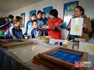 记者走基层｜陶瓷“穿衣”，老工艺焕发新活力