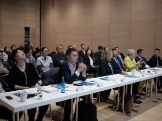 重庆医疗“智造军团”首登杜塞尔多夫 渝德携手共推全球患者福祉