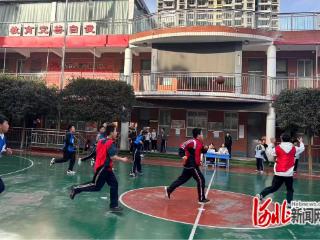 邢台市新华南路小学举行校园球类联赛