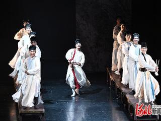 以舞为笔再现大唐风骨