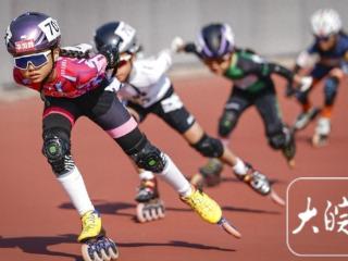 省内外15支轮滑队竞速合肥