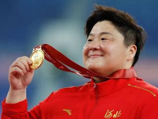 “妈，我赢了”；赛场，再见了！