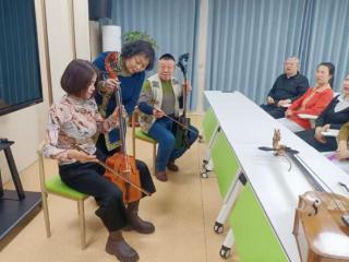 何金荣：马头琴声里的助人为乐