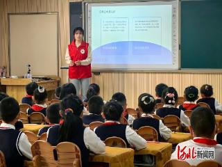 石家庄高新区太行大街小学举办“科技进校园”系列活动