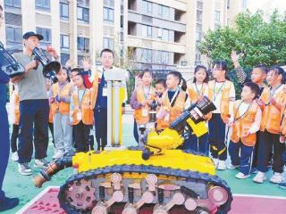 厦门举办多场全国消防宣传月主题活动