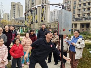 亲子邻里乐享运动时光 2025烟台社区运动会走进蓬莱绿海社区