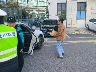 3岁儿童误食降压药 阜阳交警紧急协助送医