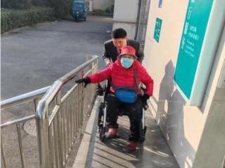 暖心服务无“障碍”，农行真情零距离