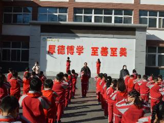 安阳钢城小学：健康“动”风采“评” 家校共育阳光体育活力