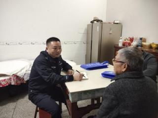 德兴市公安局海口派出所开展“百万警进千万家”双提升大走访活动