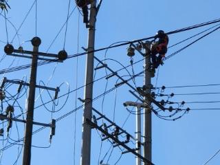 南方电网册亨供电局：电力改造筑基础 迎峰度冬保民生