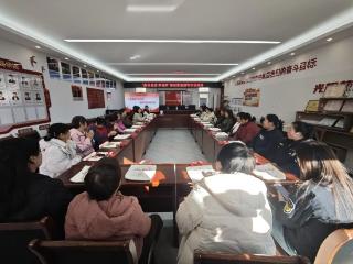 “庭院联心 姐妹同心”——家风传承与技艺互鉴绘就和美家园新图景