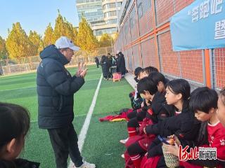 石家庄市雷锋小学参加“市长杯”足球赛获佳绩