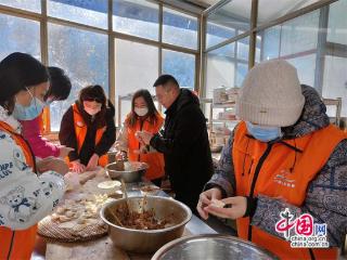 兴隆公益行：七彩慈善暖人心 大爱无疆汇和谐