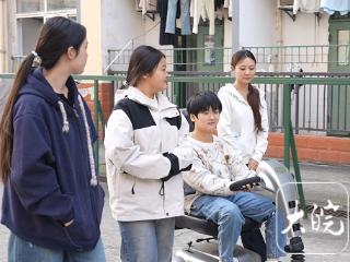 轮椅走过的路上，满是爱与阳光 安徽脑瘫大学生程雅琴：我要成为对社会有用的人