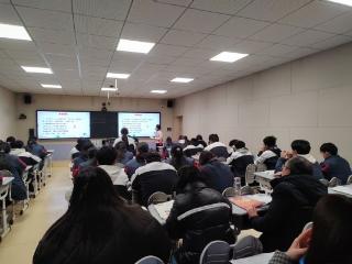 淄川区高二思想政治学考备考研讨会在山东省淄博市第十中学举行