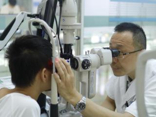 南昌普瑞眼科：冬季感冒高发期，戴OK镜孩子的需注意