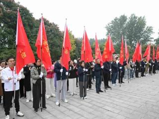 双汇举办“汇聚食力 健步同行”户外徒步活动