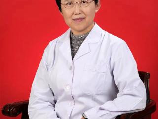 东城中医医院特聘专家康佳：经期腰痛到直不起身？别只怪劳累，多是“肾虚血瘀”