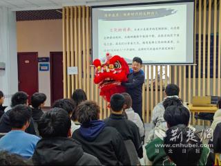 舞起来！千年龙狮跃进校园 非遗活力燃动青春