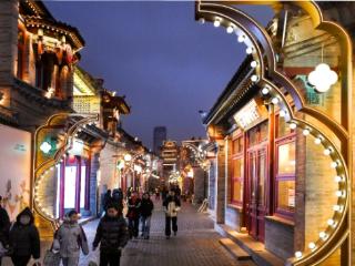 绚烂多彩钟楼街