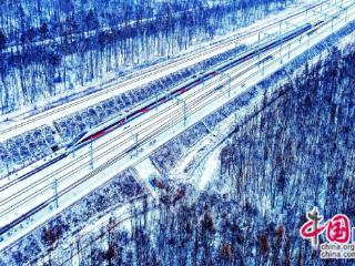 发现最美铁路｜坐高铁玩冰雪 长白山文旅经济再提速