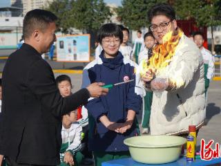 宁晋县举办校园科技实践系列活动