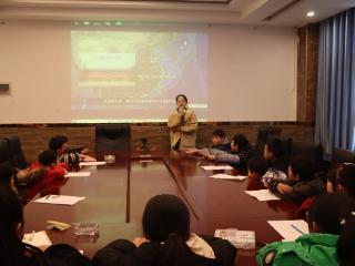 和村里“小柏杨”一起成长